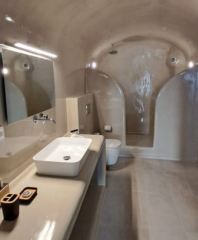 Heart Plunge Pool Suite