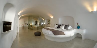 Deluxe Plunge Pool & Indoor Hot Tub Suite