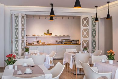 Pegasus Suites  Spa Santorini 