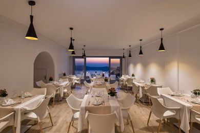 Pegasus Suites  Spa Santorini 