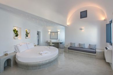 Pegasus Suites  Spa Santorini 