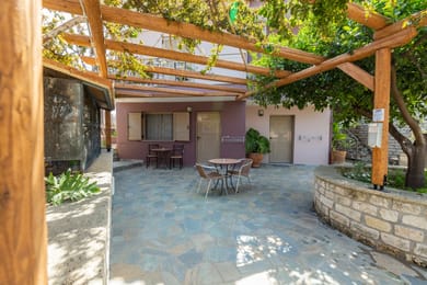 Pegasus Rooms - Image 2