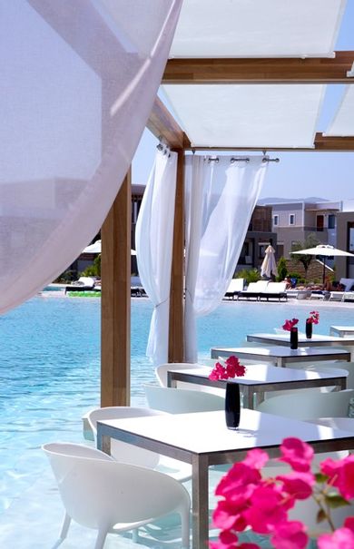 Pelagos Suites Hotel - Image 3