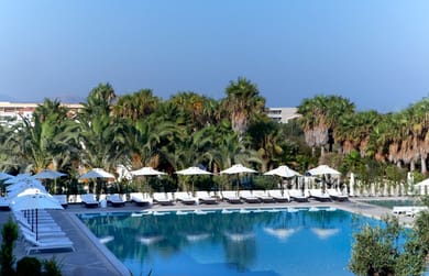 Pelagos Suites Hotel - Image 5