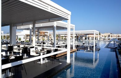 Pelagos Suites Hotel - Image 6