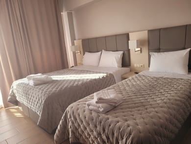 Deluxe Triple Olympus View