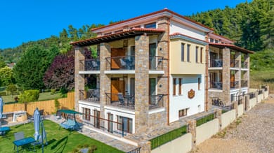 Penelope Luxury Suites