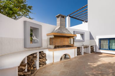 Perfect Beach House - Image 7