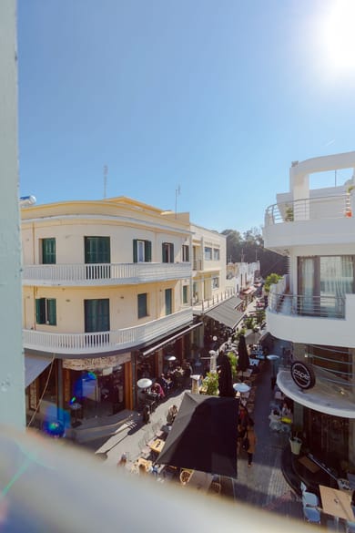 The Perfect Spot Apartments - Image 4