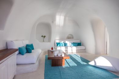 Deluxe Suite with Jacuzzi 