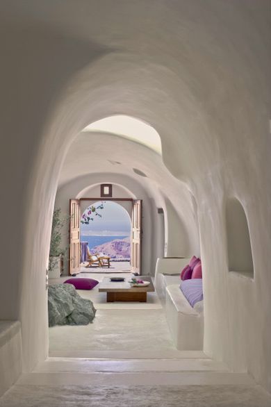 Perivolas Suite