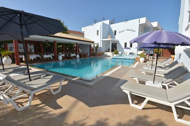Perla Marina Hotel - Image 2