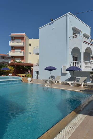 Perla Marina Hotel - Image 3