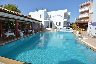 Perla Marina Hotel - Image 4