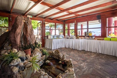Perla Marina Hotel - Image 4