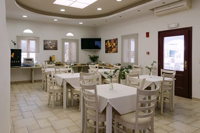 Perla Hotel Naxos - Image 4