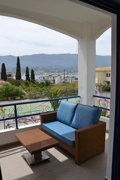 Valente Perlia Rooms Poros - Image 2