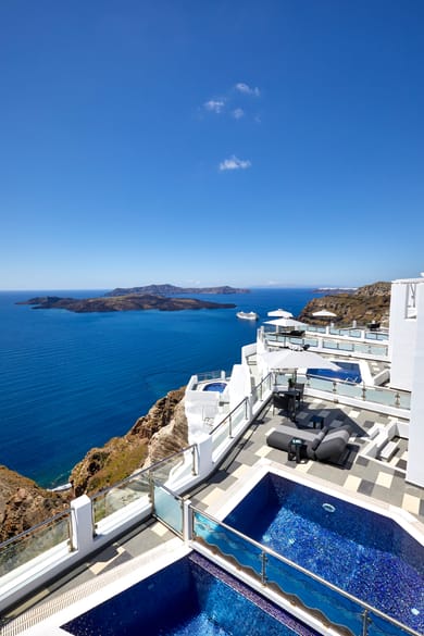 Premium Suite with private heated pool and Caldera View