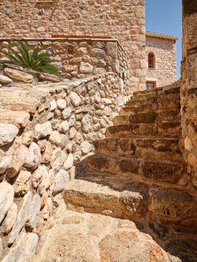 Petreas Tower - Image 5