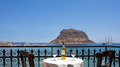 Superior Double or Twin Room | Sea & Castle View