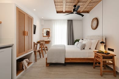 Phaistos Suites - Image 5