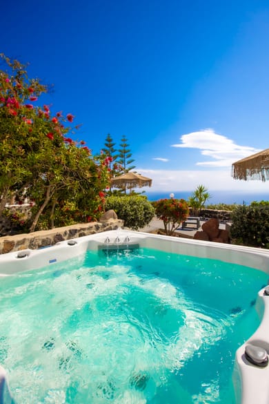 Honeymoon Suite Hot Tub & Sea View