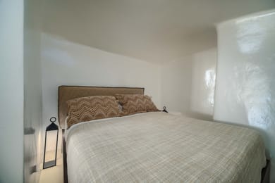 Cave Suite with Sunset View