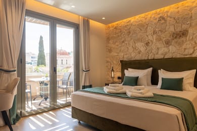 Deluxe Family Suite City View with Balcony
