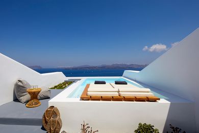 Honeymoon Suite with Heated Infinity Pool - Caldera Sea View