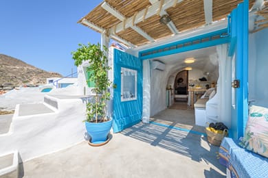 Pigi Zois Fisherman House Milos - Image 5