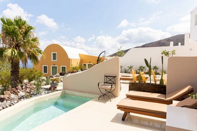 Exclusive 2 Bedrooms and 1 Split Level Bedroom Villa with Outdoor Jetted Pool and Sea & Sunset View