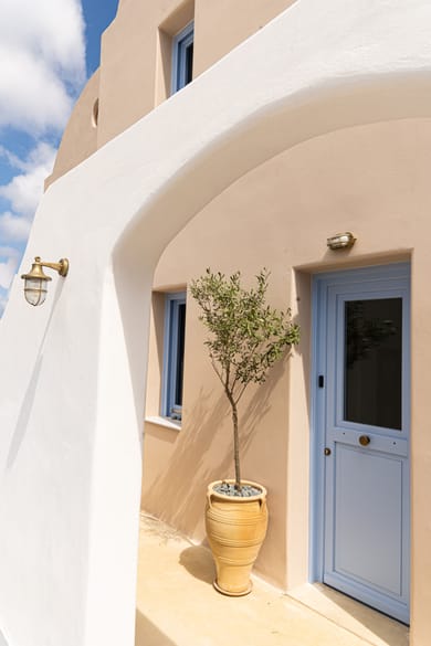 Pink Freud Villas - Image 4