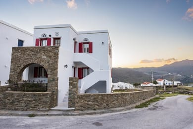 Pirgos Suites - Image 6