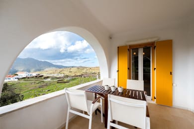 Pirgos Suites - Image 5