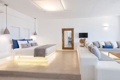 Luxury Suite with Sea View and Outdoor Jacuzzi