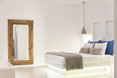 Luxury Suite with Sea View and Outdoor Jacuzzi