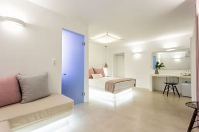 Superior Suite with Sea View and Outdoor Jacuzzi