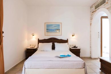 Double or Twin Hopping Discount Room