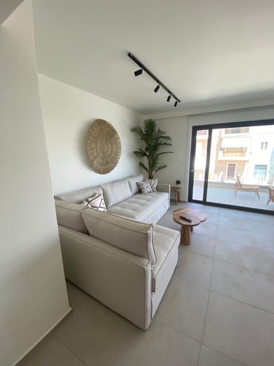 Deluxe Apartment 2-4