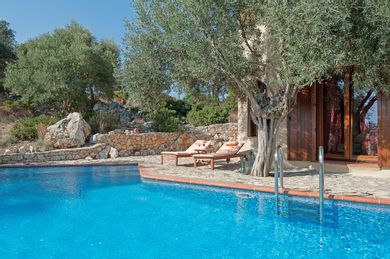 Poikilma Alonissos Villas - Image 5