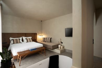 Polis of Naxos Stylish Suites - Image 3