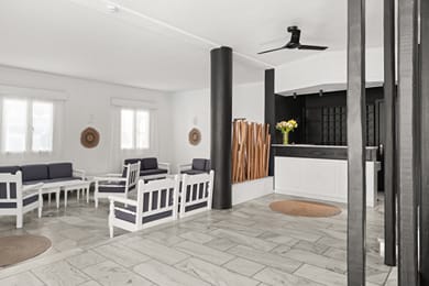Polos Hotel Paros - Image 4