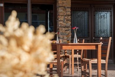 Polys Hotel - Image 4