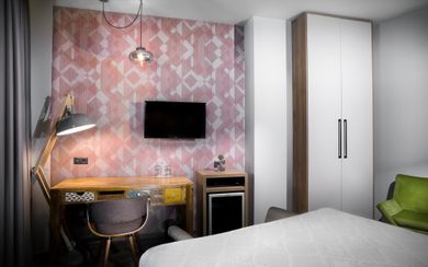 360 Degrees Pop Art Hotel - Image 5