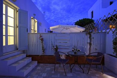 Porto Naoussa Hotel Paros - Image 7