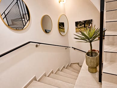 Port 7 Suites - Image 2