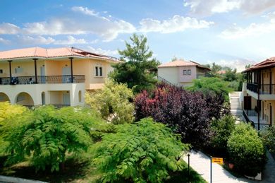 Portes Beach Hotel - Image 3