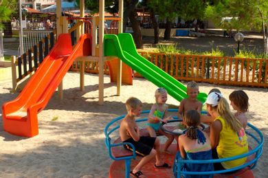 Portes Beach Hotel - Image 6