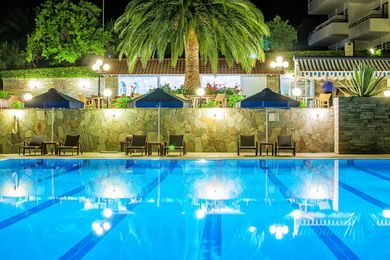 Xenios Port Marina Hotel - Image 6