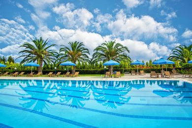 Xenios Port Marina Hotel - Image 2